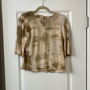 POL Cream Tan Top with Rounded Neckline and 3/4 Sleeves